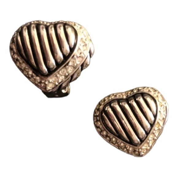 Heart shaped designer inspired silver tone clip earrings - Picture 1 of 2